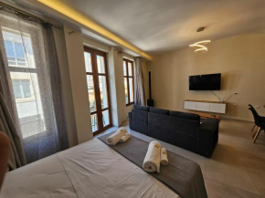Athens Party Suite by Morenita 